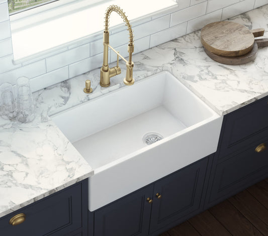 Ruvati 30-inch Fireclay Farmhouse Offset Drain Kitchen Sink Single Bowl White - Right Drain - RVL2018WR